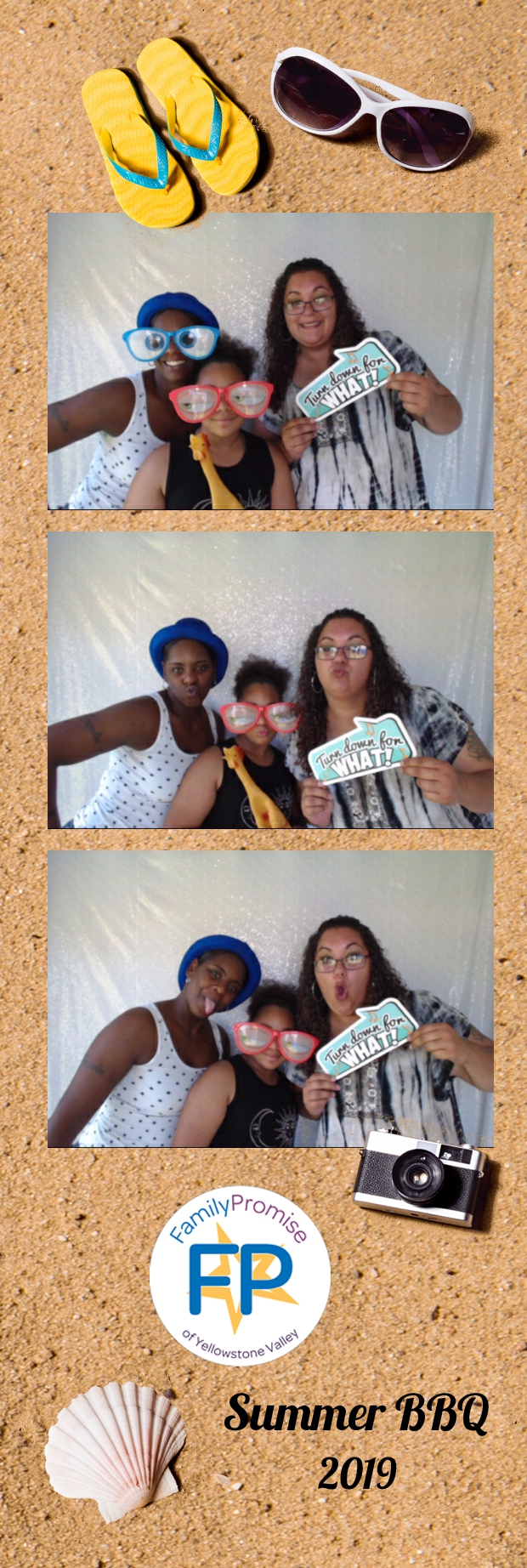 Family BBQ | View more photos from the event at gallery.photoboothbillings.com/u/PhotoBoothBillings/Family-BBQ